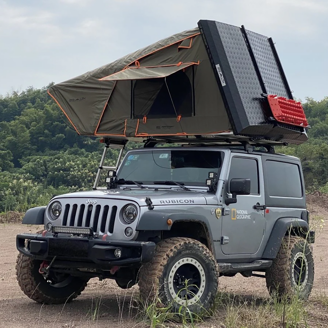 Stealth Hardshell Rooftop Tent, 3 Person