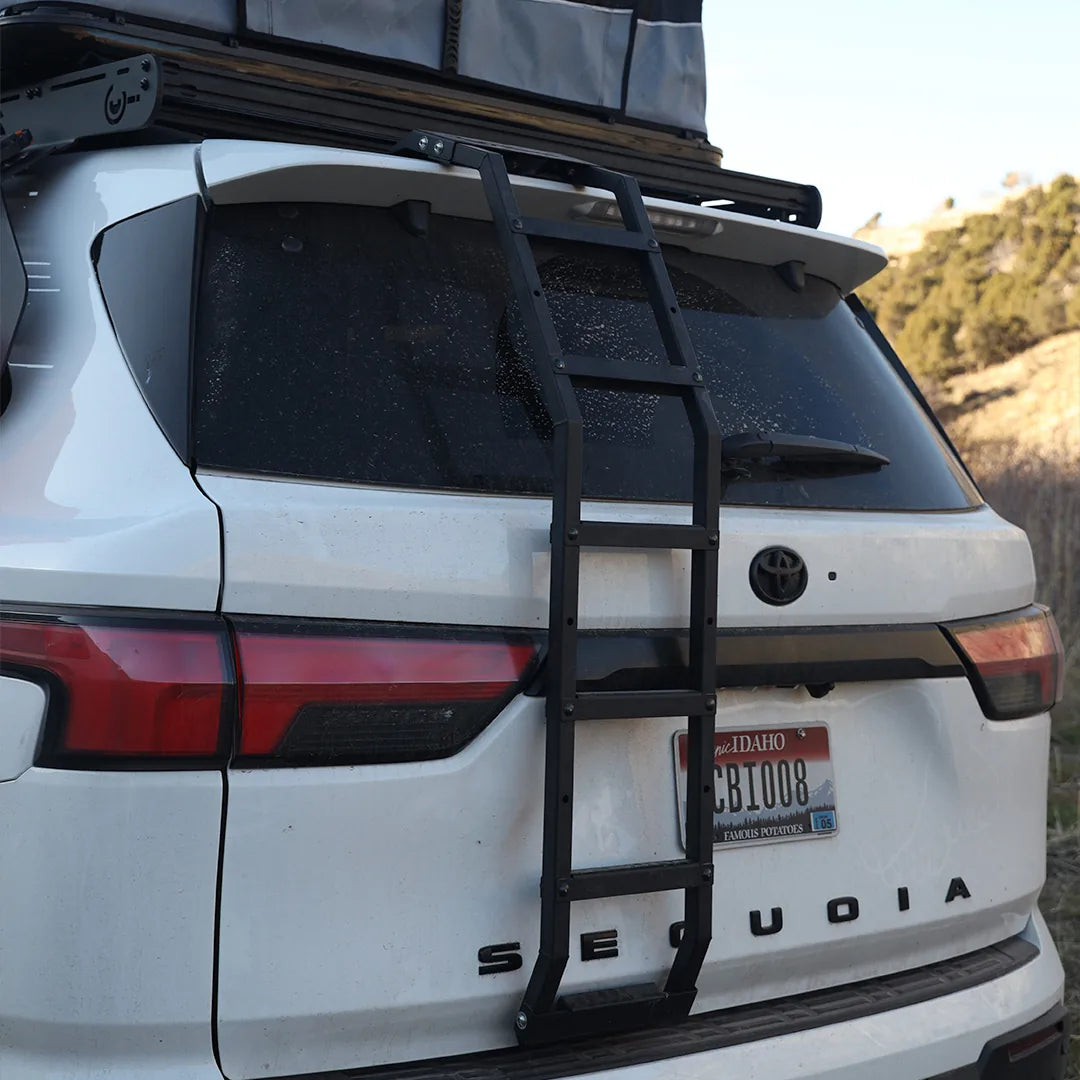 Prinsu Toyota Sequoia ladder installed, side view