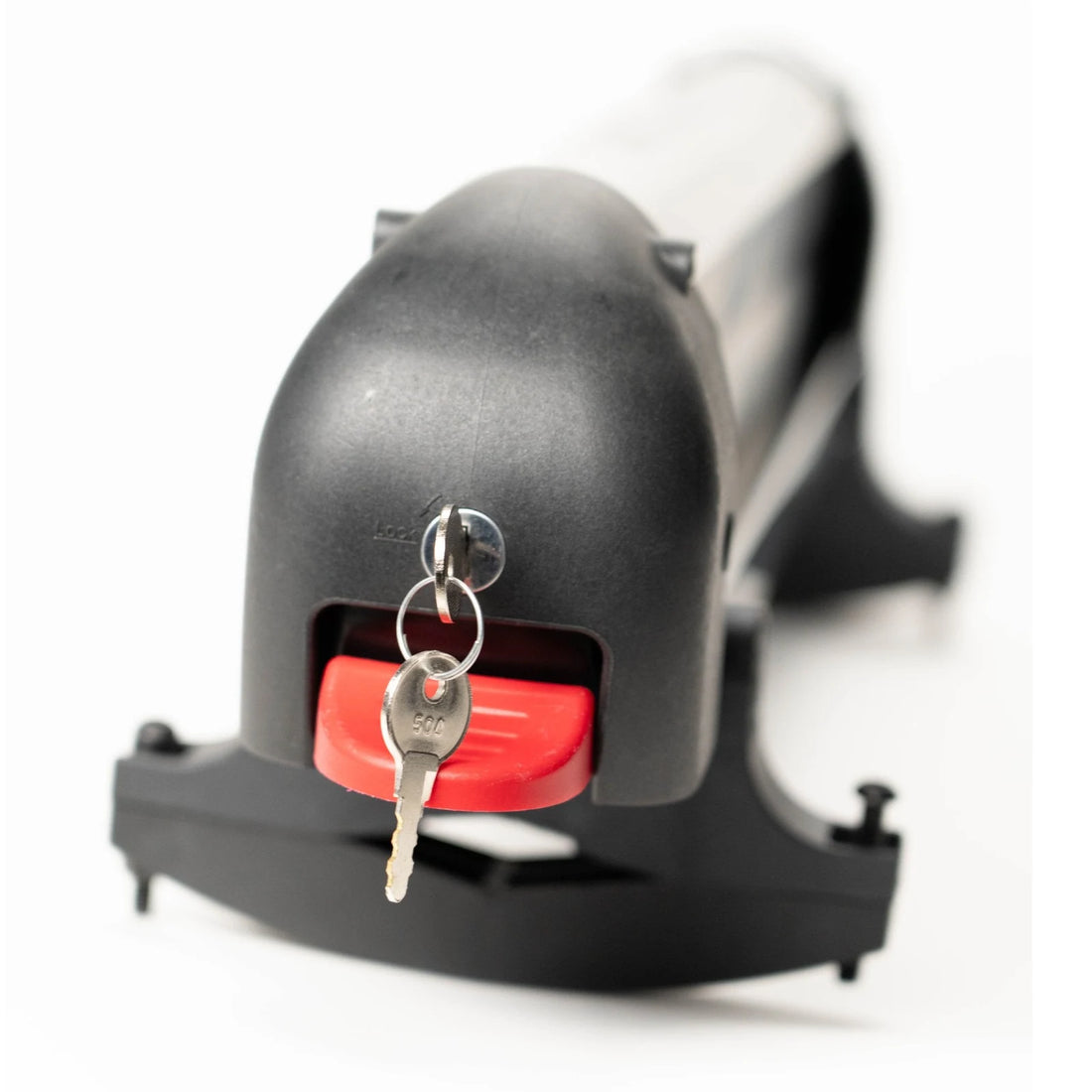 Squall4 ski rack lock with a key on a white background