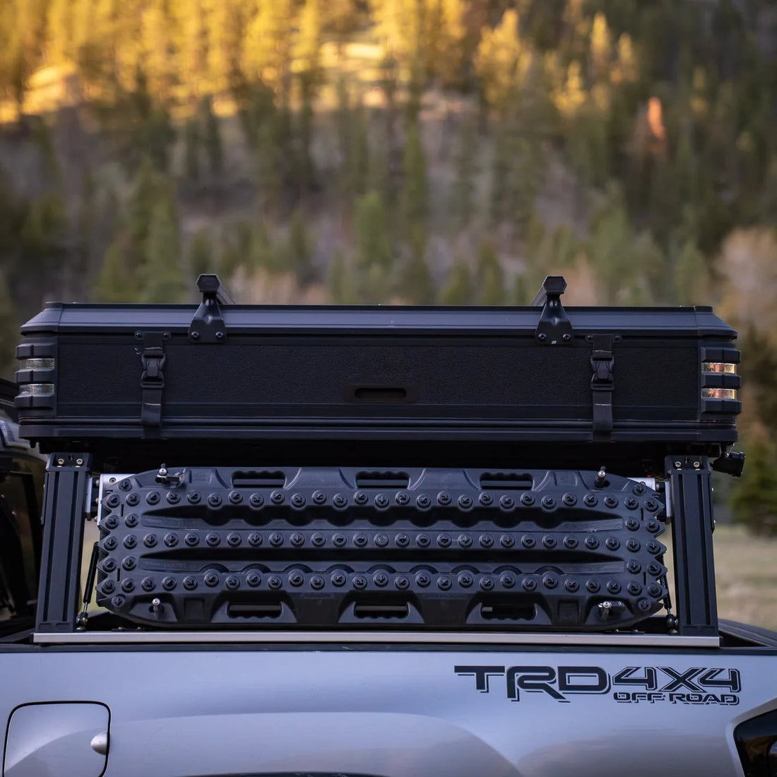 Close view of Kali crossbar mounting track