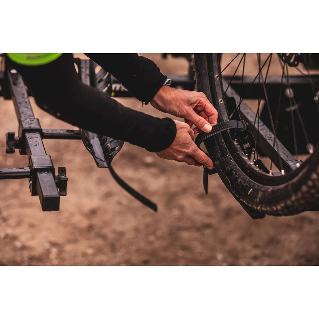 Quad 2+2 folding hitch bike rack detail