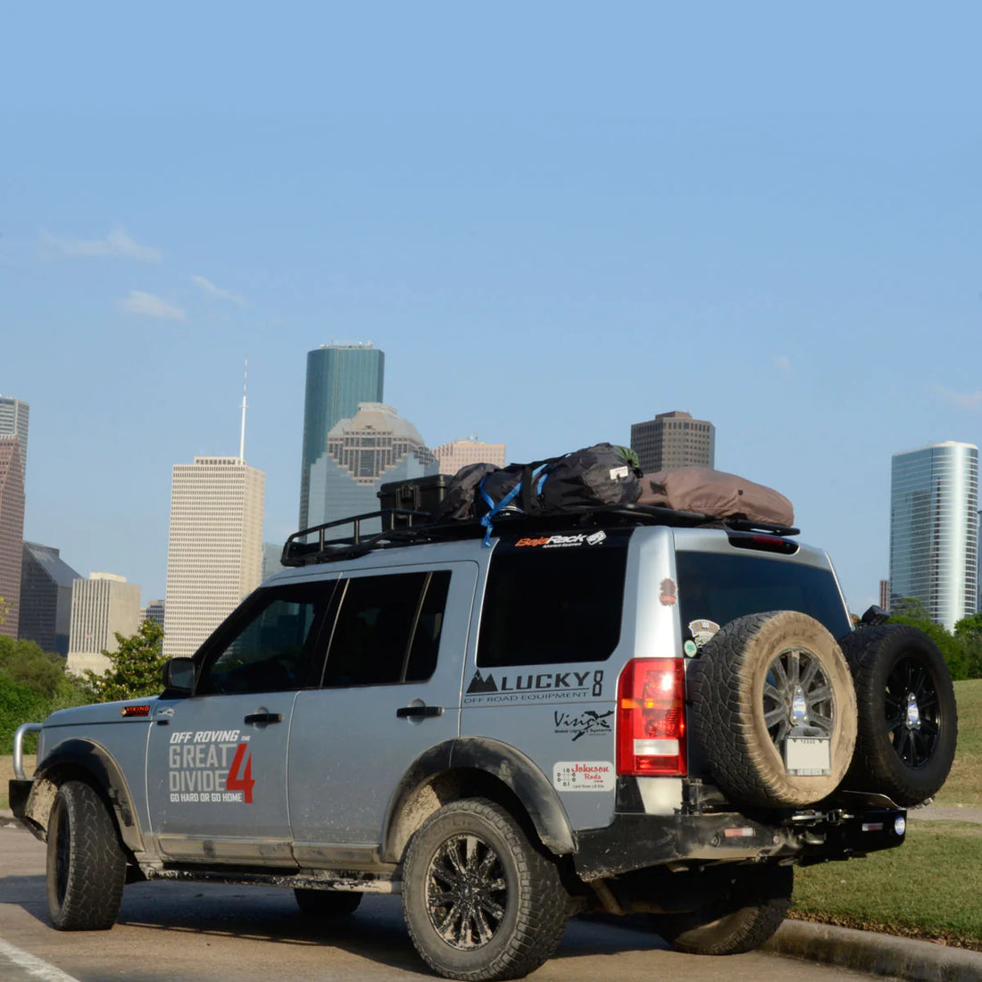 Unlock Adventure with the Land Rover LR3/LR4 Expedition Rack ...