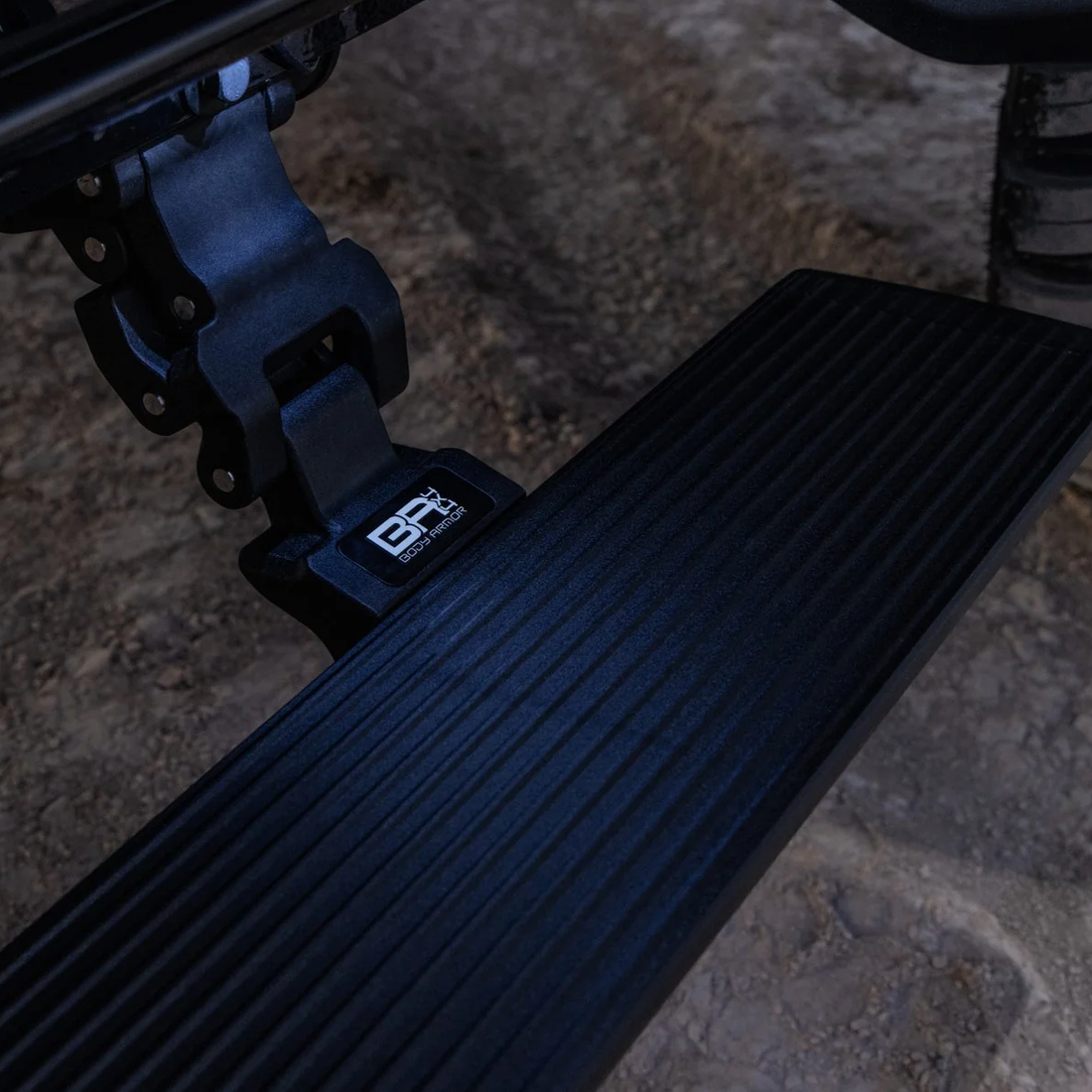 Ford Bronco Power Steps – Gearlanders