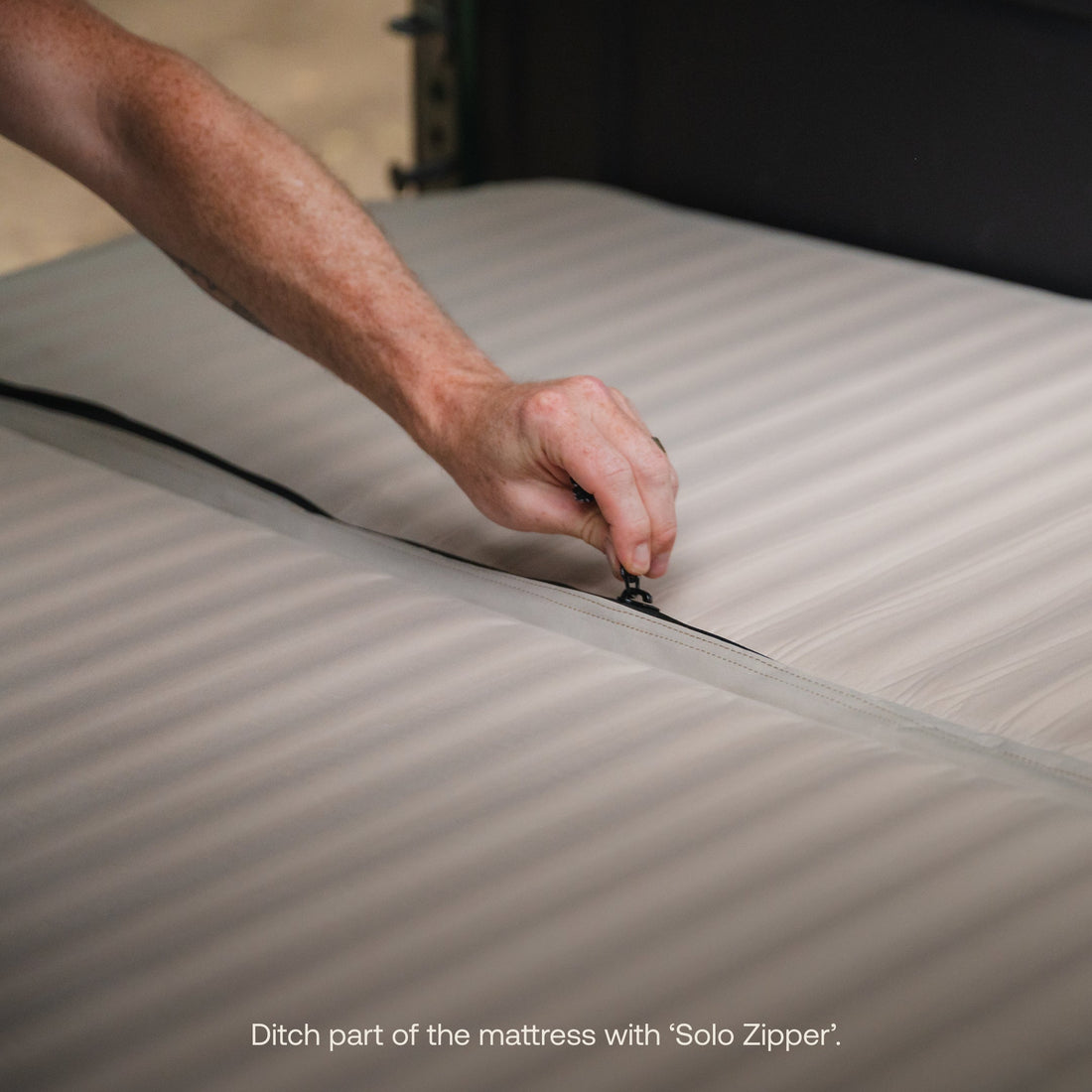 Luno AIR+FOAM Pro Rivian R1S Vehicle Mattress