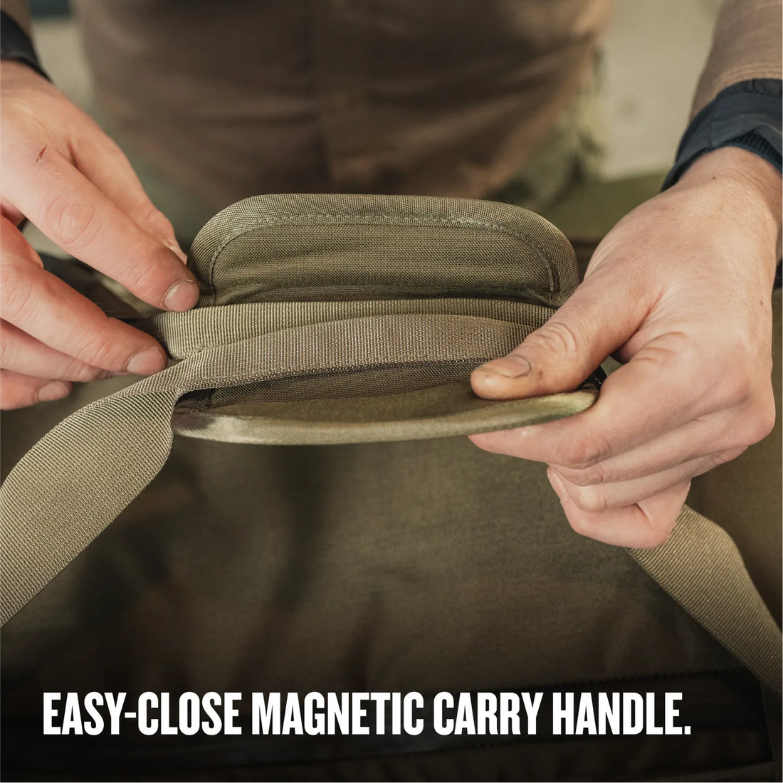 Mission Tote magnetic carry handle closing