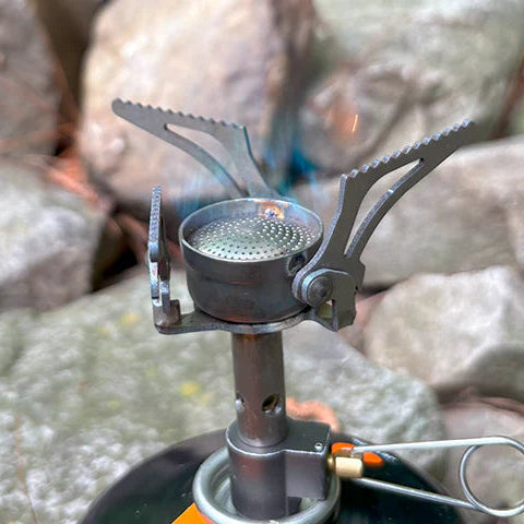 Lit titanium gas stove
