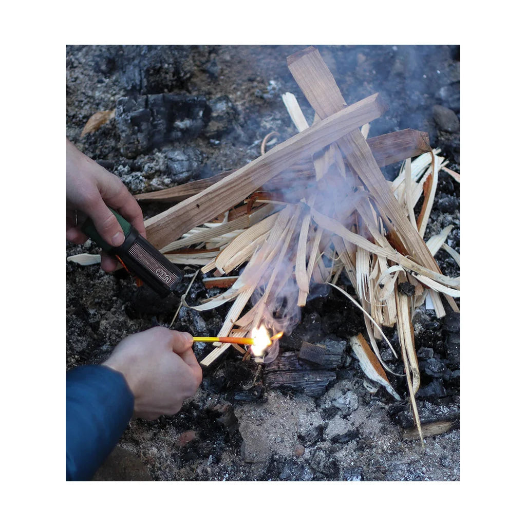 Stormproof Matches | GearLanders