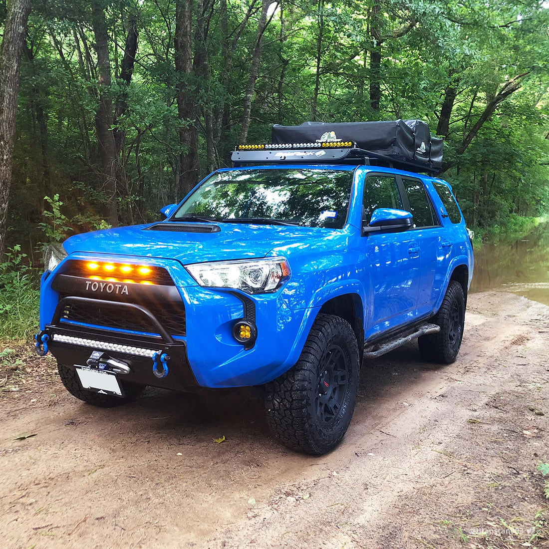 Durable and Versatile Flat Roof Rack for 5th Gen Toyota 4Runner